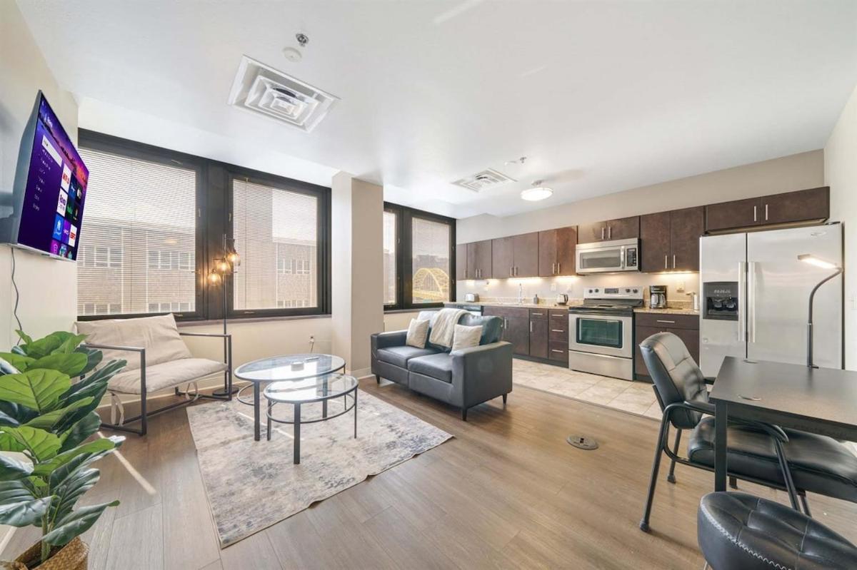 Modern Chic Heart Of Pittsburgh 24-7 Parking Gym Lounge Appartement Buitenkant foto